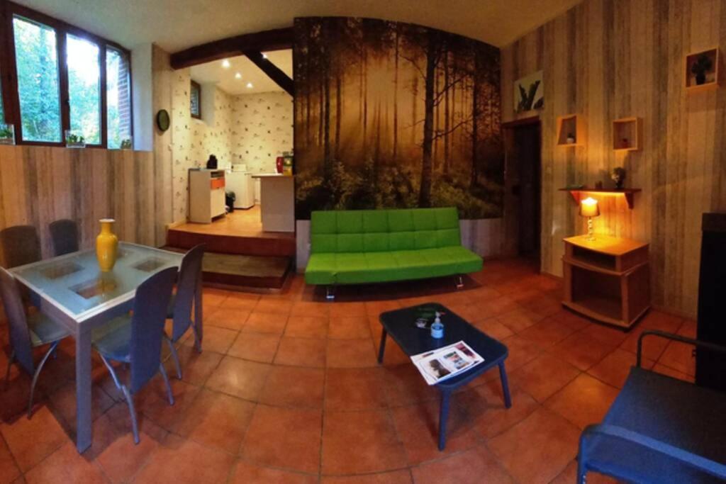Suite Dans Le Jardin Du Chateau Agonges 외부 사진